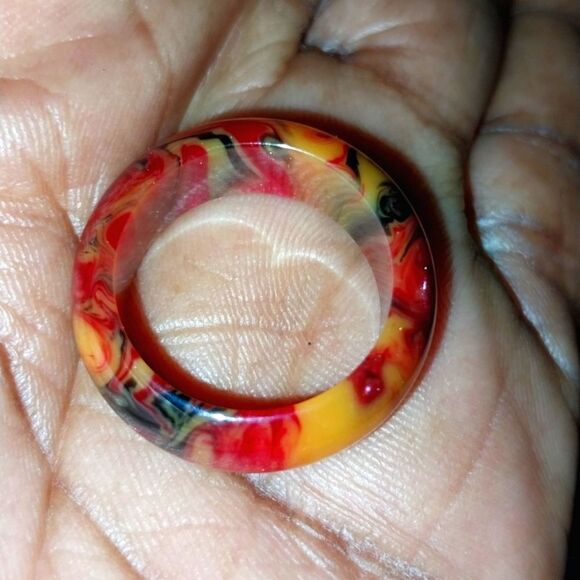 Unisex Red Galaxy Resin Ring Band sz 6 - Picture 4 of 5